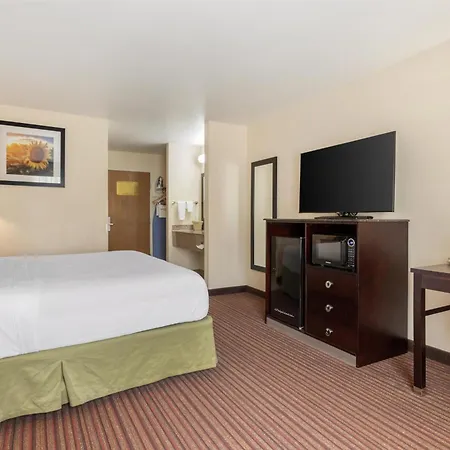 Best Western Parsons Inn-2