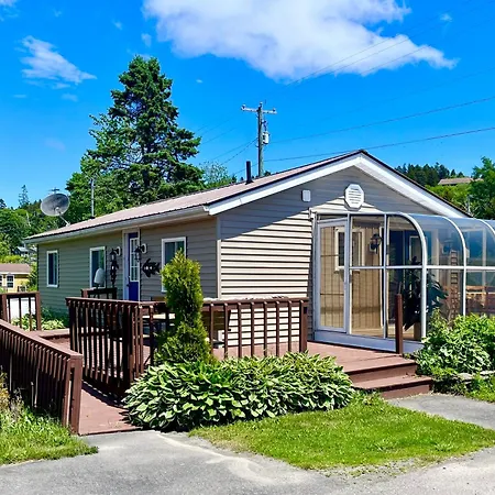 Alma Shore Lane Suites & Cottages-3