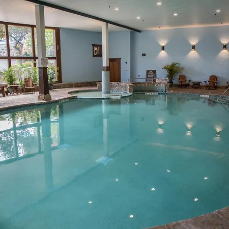 Golden Arrow Lakeside Resort-2