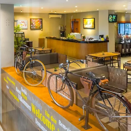 Yellow Star Ambarukmo Hotel-2
