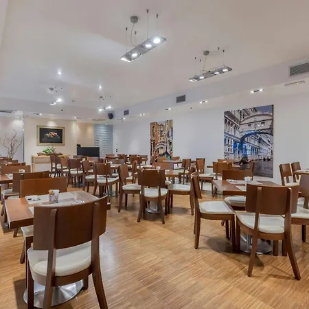Courtyard By Marriott Venice Airport-3