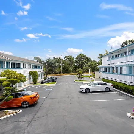 Arbor Inn Monterey-3