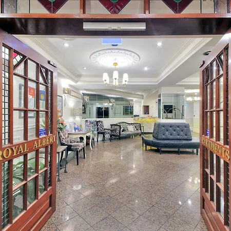 Royal Albert Hotel-3