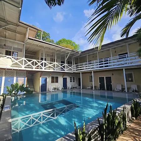 Lizard King Hotel & Suites-2
