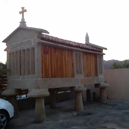 Hospedaje O Canizo-3
