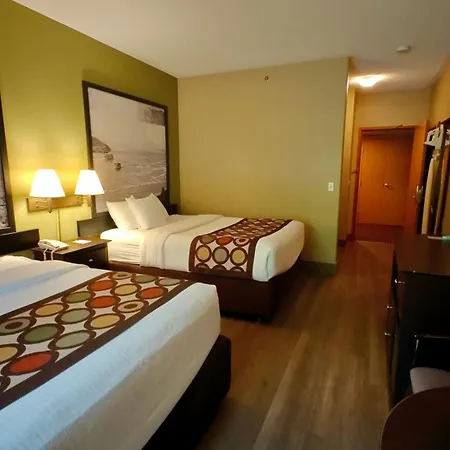 Super 8 By Wyndham Midland-2