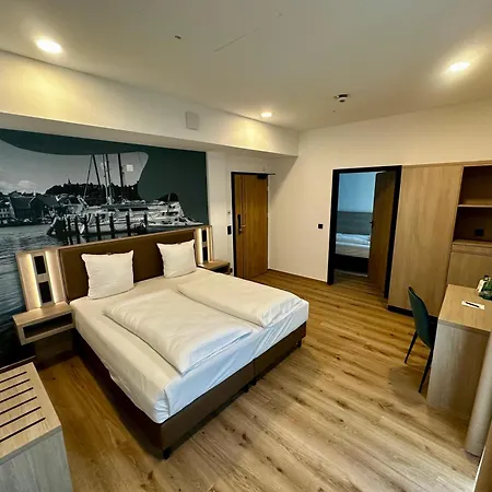 Central Hotel-3