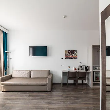 Phi Hotel Milano-2
