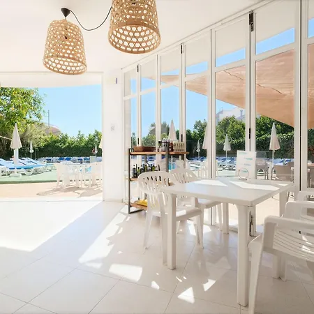 azuLine Hotel Llevant-2