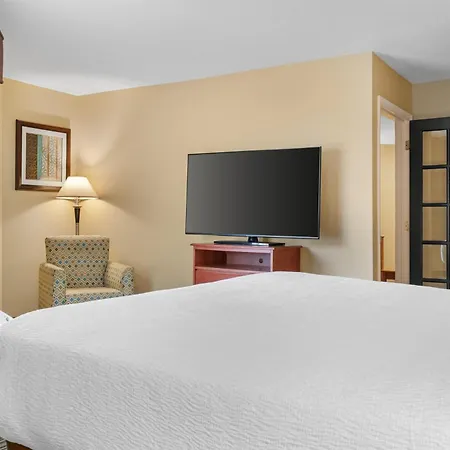 Best Western Plus Traverse City-2