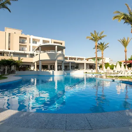 Selini Suites & Waterpark-3
