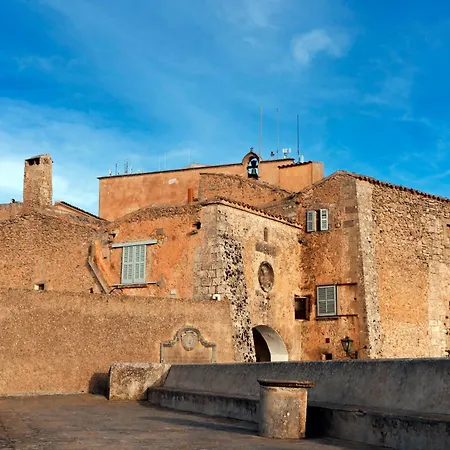 Petit Hotel Hostatgeria Sant Salvador-3