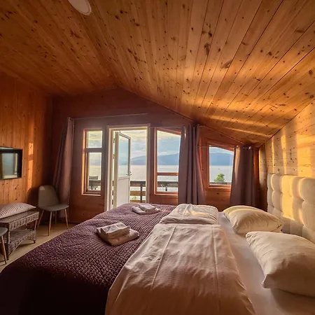 Brekkestranda Fjordhotel-3