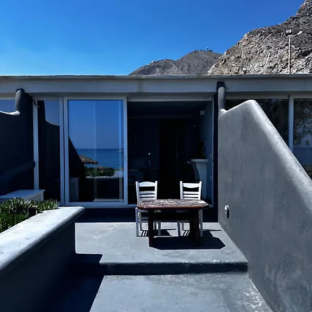 Demilmar Luxury Suites-3