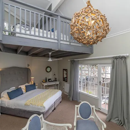 Whale Rock Luxury Lodge-3