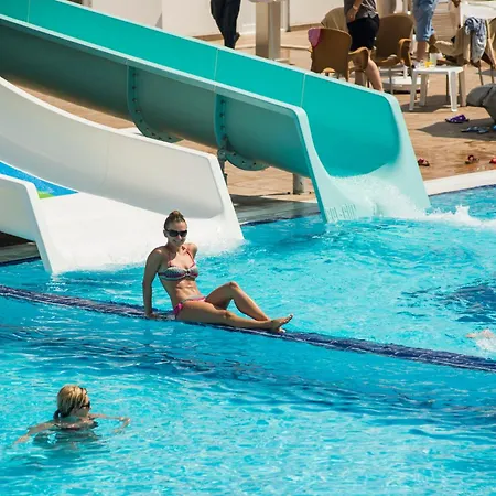 Palm World Resort & Spa Side-3