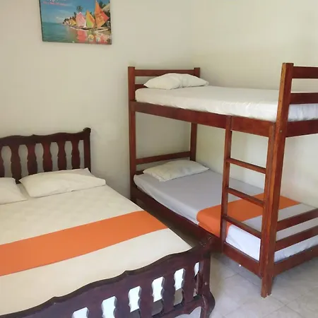 Yolimar Hostal y Camping-2