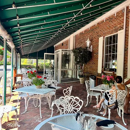 The Inn And Spa At East Wind-2