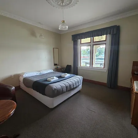 South Sea Hotel - Stewart Island-3