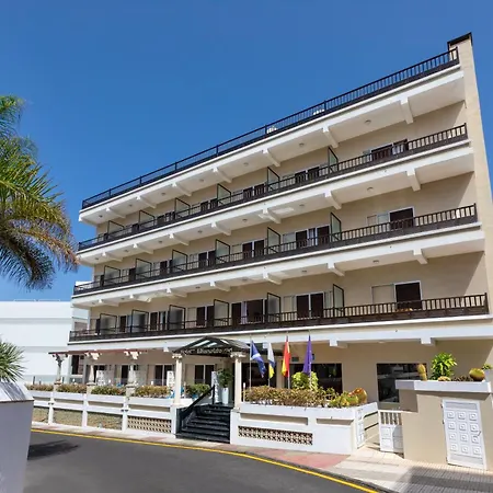 Hotel Don Manolito-3