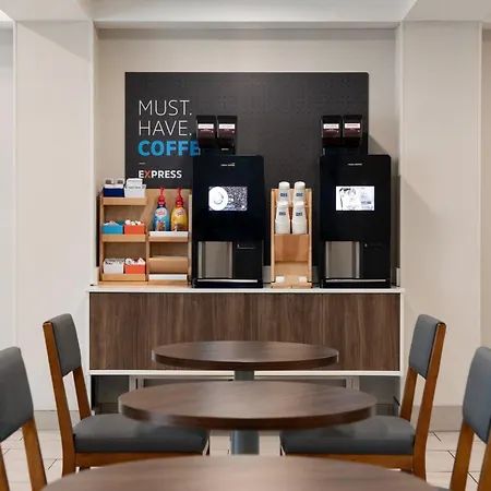 Holiday Inn Express Syracuse Airport By Ihg-2
