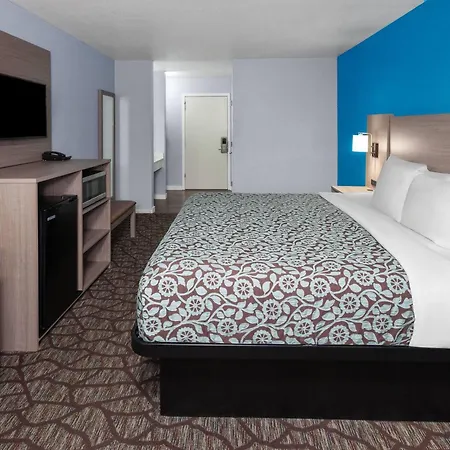 Baymont By Wyndham Manistee-2