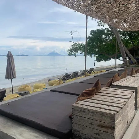 Prince John Beachfront Eco Bungalows And Restaurant-2