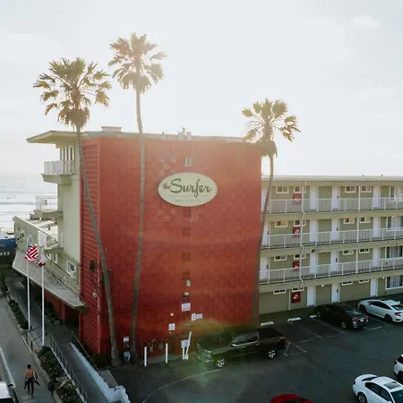 Surfer Beach Hotel-2