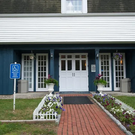 The Litchfield Inn-3