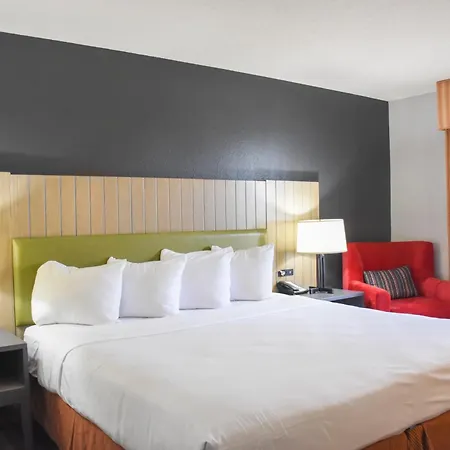 Country Inn & Suites By Radisson Bloomington-Normal West, Il-2
