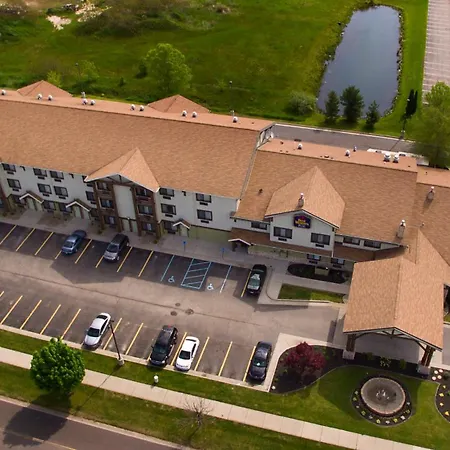 White Pine Inn & Suites-3