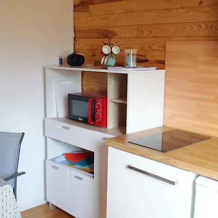 Appartement indépendant avec services de maison d'hôtes, linge et ménage inclus - Accès parc et plage privés - Table d'hôtes some days only-3