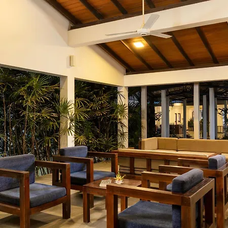 The Blue Wave Hotel-3