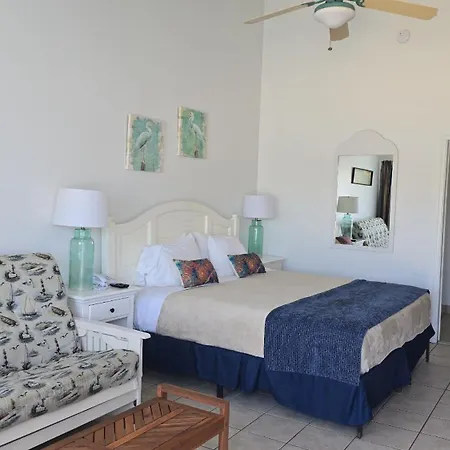Lowes Wharf Marina Inn-2