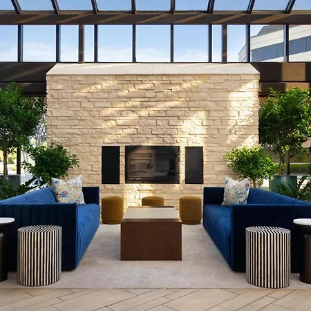 Doubletree By Hilton Fairfield Hotel & Suites-2