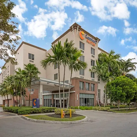 Comfort Suites Miami Airport North-2
