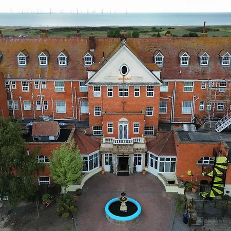 Skegness The Royal Hotel-3