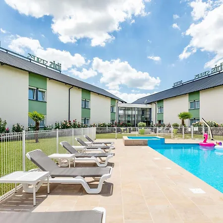 Hotel Ibis Styles Bourges-3