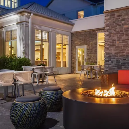 Hilton Garden Inn Ames-3