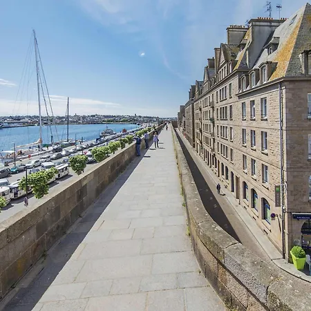Ibis Styles Saint Malo Centre Historique-2
