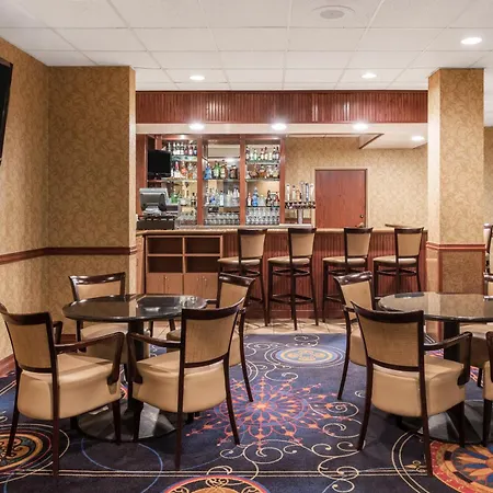 Capitol Plaza Hotel Jefferson City-3
