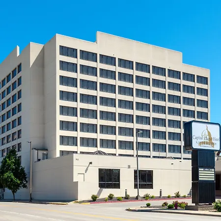 Capitol Plaza Hotel Jefferson City-3