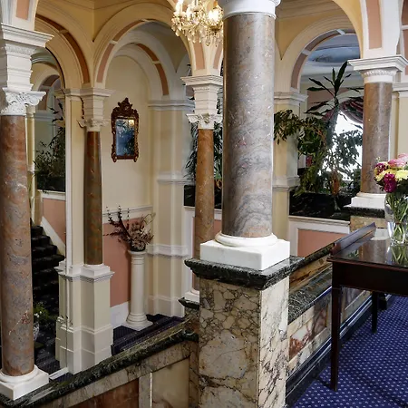 Royal Victoria Hotel-3