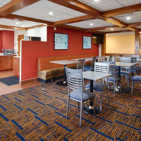 Best Western Benton Harbor - St. Joseph-3