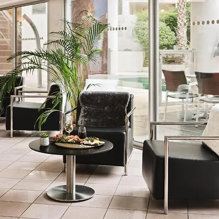 Holiday Inn Toulon City Centre By Ihg-3