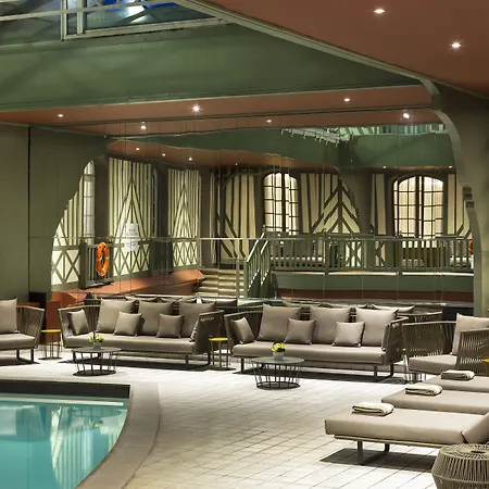 Hotel Barriere Le Normandy-3