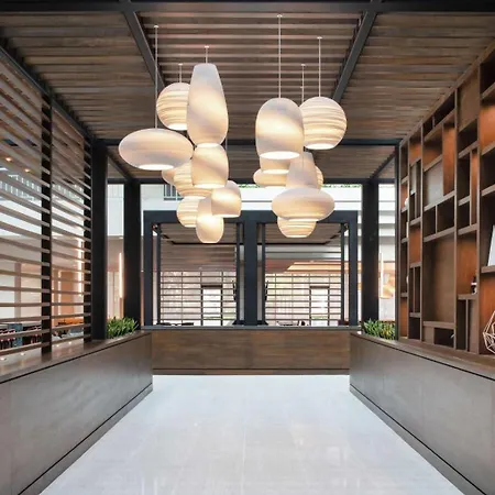 Embassy Suites By Hilton Walnut Creek-2