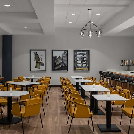 Courtyard By Marriott Pittsburgh University Center-3