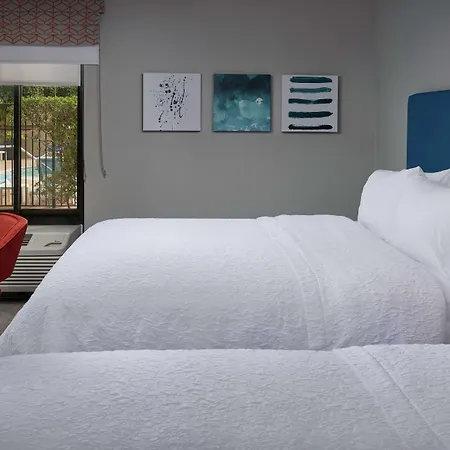 Hampton Inn Juno Beach-2