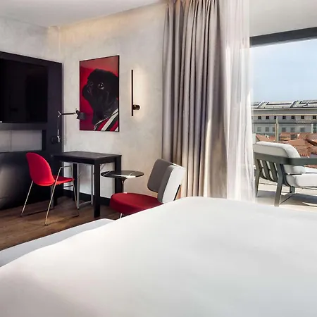 Radisson RED Madrid-3